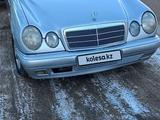 Mercedes-Benz E 230 1998 годаүшін3 000 000 тг. в Айтеке би – фото 2