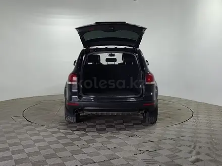 Volkswagen Touareg 2007 года за 5 990 000 тг. в Алматы – фото 9
