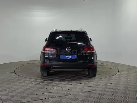 Volkswagen Touareg 2007 года за 5 990 000 тг. в Алматы – фото 6