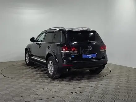 Volkswagen Touareg 2007 года за 5 990 000 тг. в Алматы – фото 7