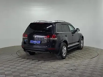 Volkswagen Touareg 2007 года за 5 990 000 тг. в Алматы – фото 5