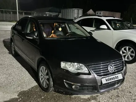 Volkswagen Passat 2006 года за 3 700 000 тг. в Алматы – фото 3