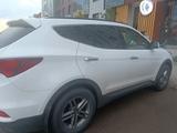 Hyundai Santa Fe 2017 года за 10 300 000 тг. в Астана – фото 4