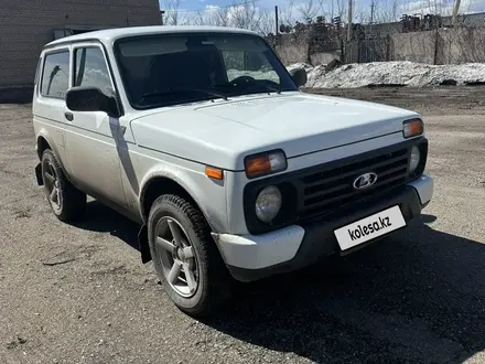 ВАЗ (Lada) Lada 2121 2017 года за 4 000 000 тг. в Макинск – фото 2