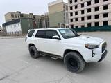 Toyota 4Runner 2021 года за 17 000 000 тг. в Актау – фото 2