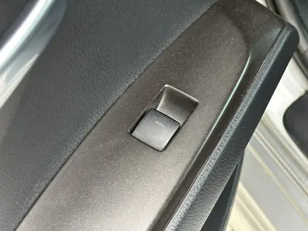 Toyota Camry 2021 года за 12 900 000 тг. в Актобе – фото 11