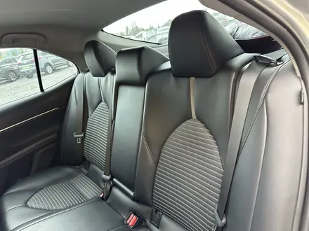 Toyota Camry 2021 года за 12 900 000 тг. в Актобе – фото 10