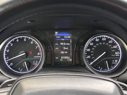 Toyota Camry 2021 года за 12 900 000 тг. в Актобе – фото 21