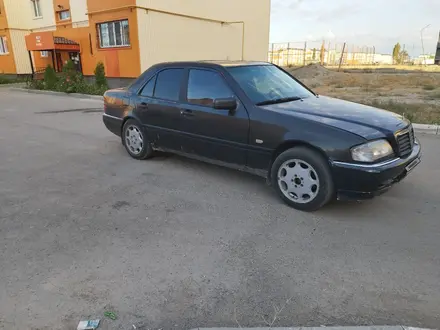 Mercedes-Benz C 180 1994 года за 1 100 000 тг. в Тараз – фото 4