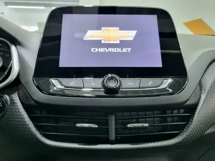 Chevrolet Onix 1LT 2025 года за 6 990 000 тг. в Усть-Каменогорск – фото 13