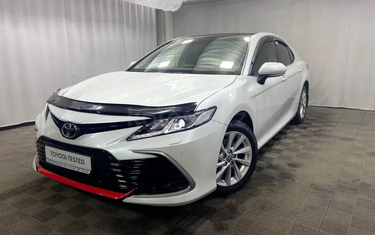 Toyota Camry 2023 годаfor15 800 000 тг. в Алматы