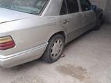 Mercedes-Benz E 220 1994 годаүшін1 300 000 тг. в Тараз – фото 3