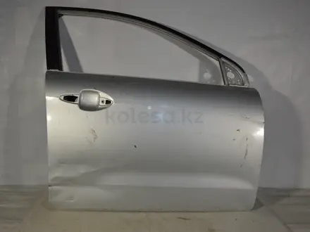 Дверь передняя правая Kia Rio 3 за 150 000 тг. в Караганда