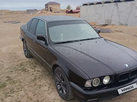 BMW 520 1992 года за 2 000 000 тг. в Шу – фото 2