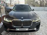 BMW X7 2020 года за 39 300 000 тг. в Астана