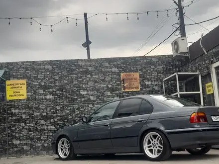 BMW 528 2001 года за 4 000 000 тг. в Алматы