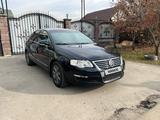 Volkswagen Passat 2006 годаfor4 500 000 тг. в Алматы – фото 2