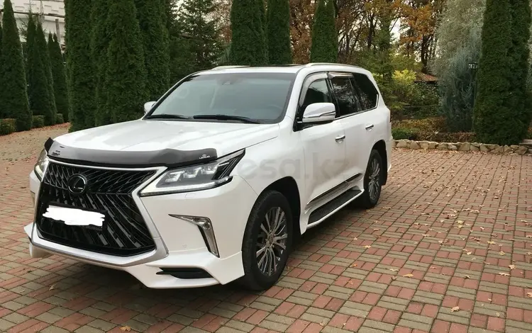 Lexus LX 570 2020 года за 570 000 тг. в Алматы