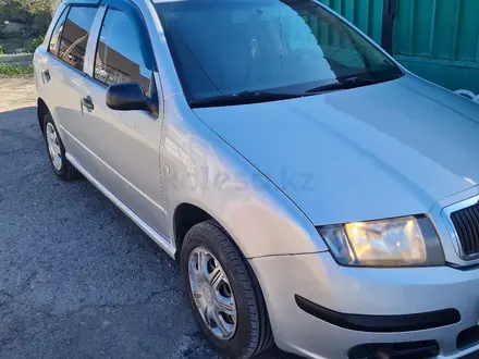 Skoda Fabia 2006 года за 1 800 000 тг. в Караганда – фото 3