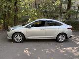 Hyundai Accent 2021 года за 8 800 000 тг. в Алматы – фото 2