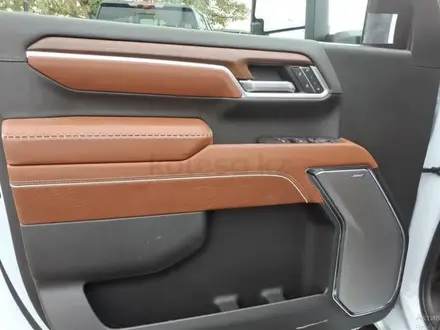GMC Sierra 2025 года за 68 000 000 тг. в Алматы – фото 16