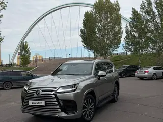 Lexus LX 600