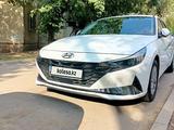 Hyundai Elantra 2021 года за 9 800 000 тг. в Алматы