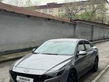 Hyundai Elantra 2023 года за 9 450 000 тг. в Алматы – фото 2