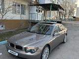 BMW 745 2004 года за 5 100 000 тг. в Алматы