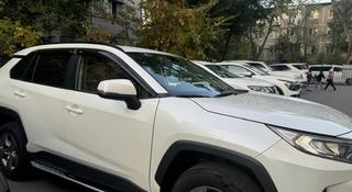 Toyota RAV4 2022 года за 23 000 000 тг. в Алматы