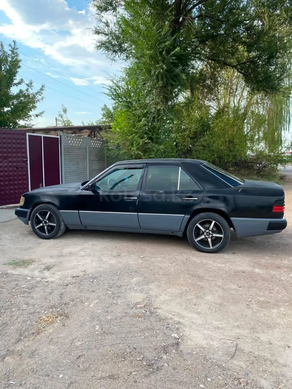 Mercedes-Benz E-Class, 1992