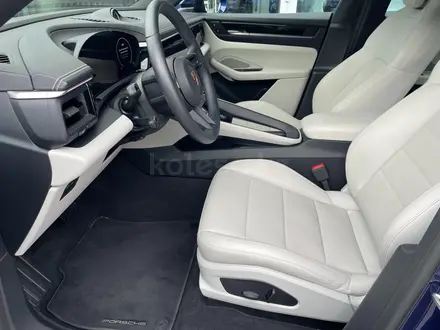 Porsche Macan 2025 года за 56 000 000 тг. в Алматы – фото 20