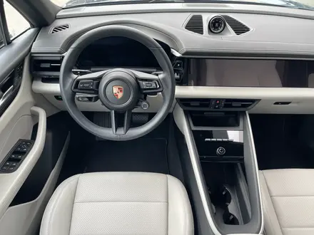 Porsche Macan 2025 года за 56 000 000 тг. в Алматы – фото 17