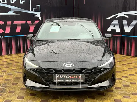 Hyundai Elantra 2022 года за 9 950 000 тг. в Атырау – фото 2