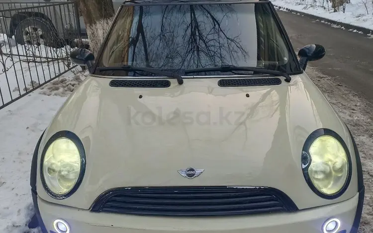 Mini Hatch 2003 годаfor2 700 000 тг. в Алматы