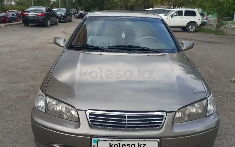 Toyota Camry 2000 года за 3 200 000 тг. в Павлодар