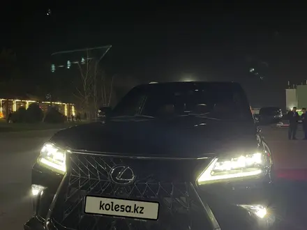 Lexus LX 570 2018 года за 52 000 000 тг. в Алматы – фото 17