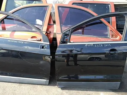 Двери, стекла, замки, ручки Ford Kuga за 20 000 тг. в Алматы – фото 2