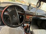 Mercedes-Benz E 230 1987 годаfor600 000 тг. в Шымкент – фото 5