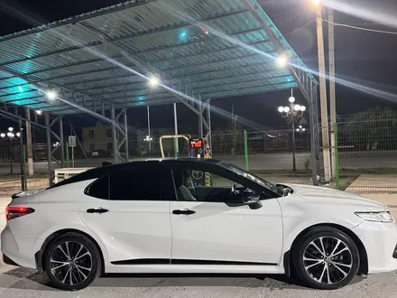 Toyota Camry 2020 года за 13 000 000 тг. в Кызылорда – фото 3