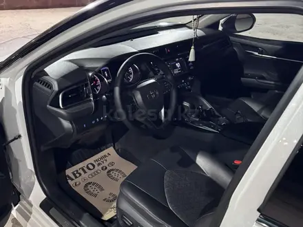 Toyota Camry 2020 года за 13 000 000 тг. в Кызылорда – фото 6