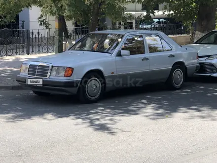 Mercedes-Benz E 230 1991 года за 3 000 000 тг. в Шымкент – фото 8