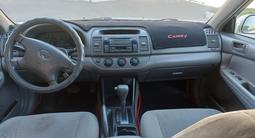 Toyota Camry 2003 годаүшін4 300 000 тг. в Семей – фото 5