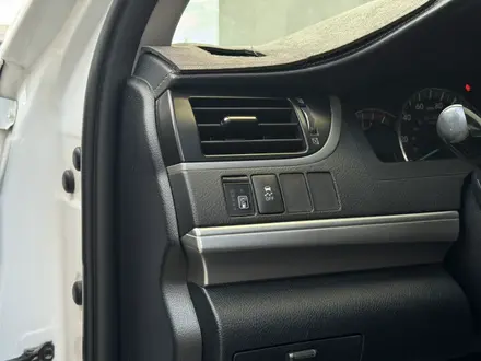 Toyota Camry 2013 года за 5 200 000 тг. в Атырау – фото 17