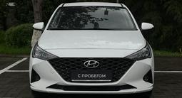 Hyundai Accent 2021 года за 7 990 000 тг. в Алматы – фото 2