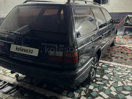 Volkswagen Passat 1992 года за 1 200 000 тг. в Сарыагаш – фото 3