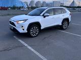 Toyota RAV4 2019 года за 15 500 000 тг. в Астана – фото 5