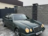 Mercedes-Benz E 230 1996 годаfor2 400 000 тг. в Алматы