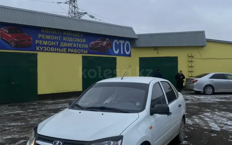 ВАЗ (Lada) Granta 2190 2013 годаfor2 700 000 тг. в Атырау