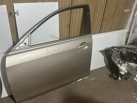 Камри 40 двери за 1 000 тг. в Павлодар